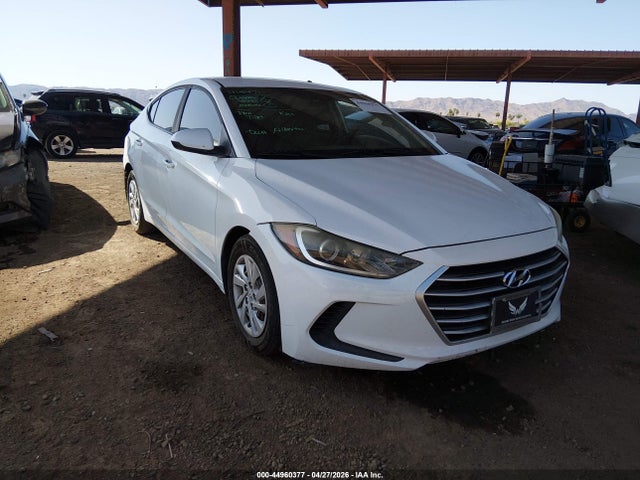 Salvage Hyundai ELANTRA Image