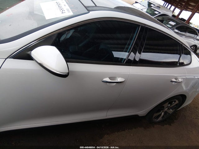Kia Optima S