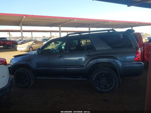 Toyota 4Runner Sport V8