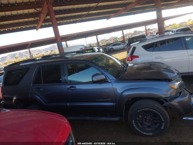 Toyota 4Runner Sport V8