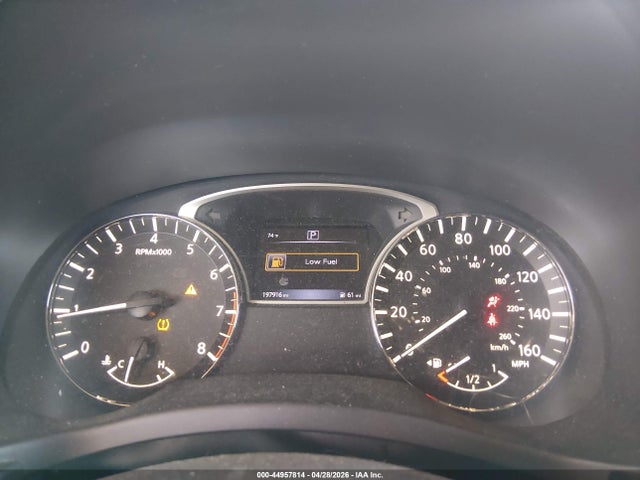 Nissan Pathfinder Sv