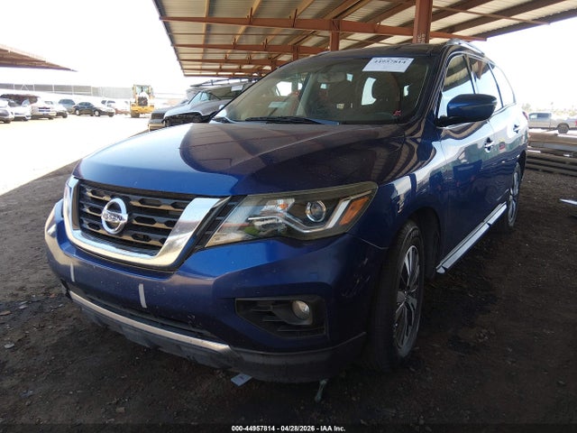 Nissan Pathfinder Sv