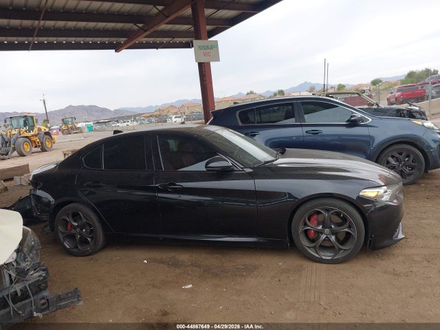 Alfa Romeo Giulia Ti Sport Rwd