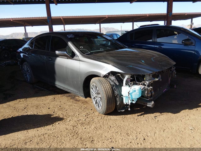 Salvage Lexus Es Image