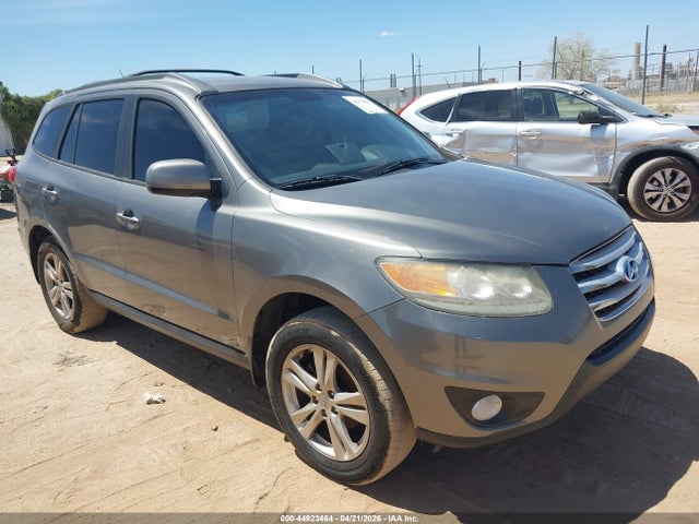 Salvage Hyundai SANTA FE Image