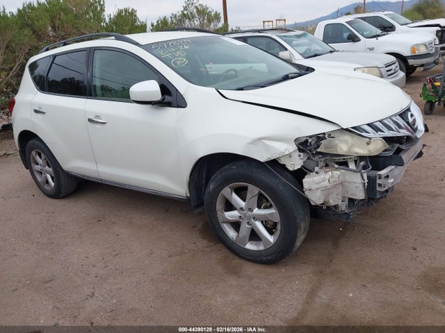 Salvage Nissan Murano Image