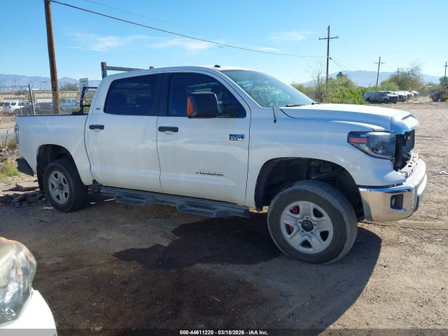 Toyota Tundra Sr5 5.7l V8