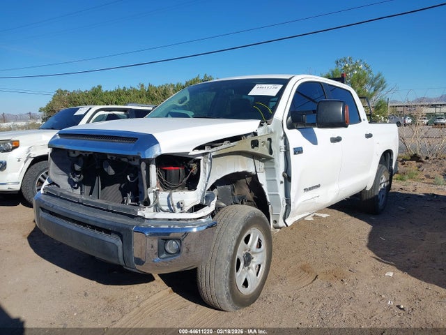 Toyota Tundra Sr5 5.7l V8