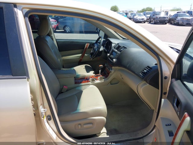 Toyota Highlander Limited V6