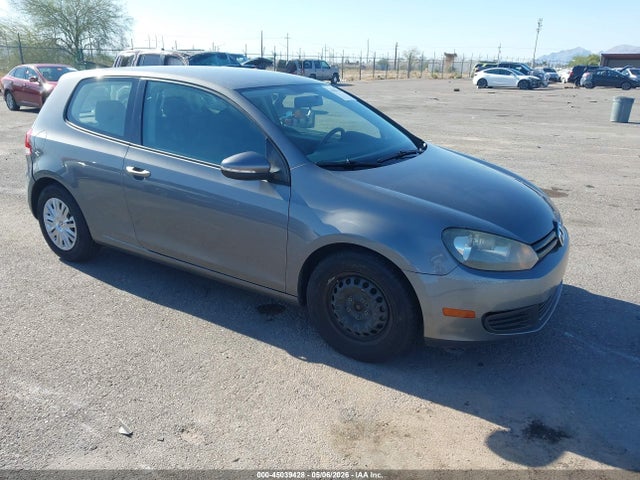 Salvage Volkswagen Golf Image