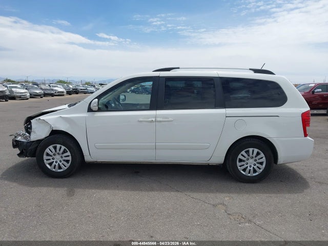 Kia Sedona Lx