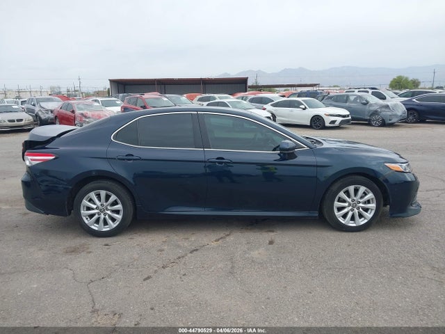 Toyota Camry Le