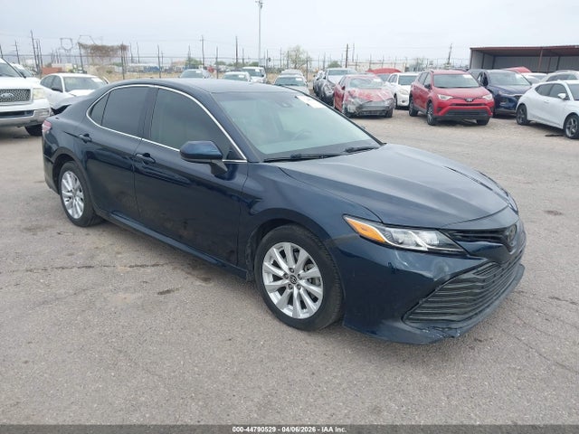 Salvage Toyota Camry Image