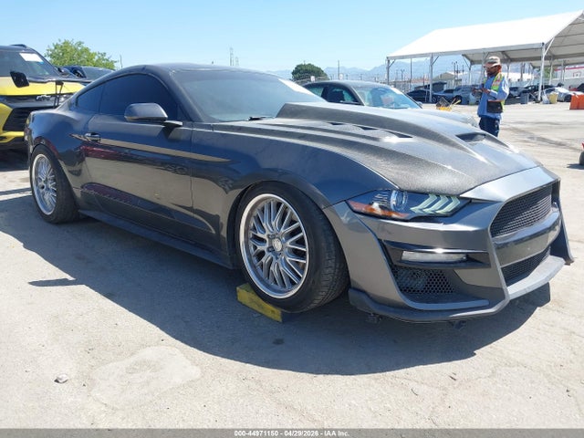 Salvage Ford Mustang Image