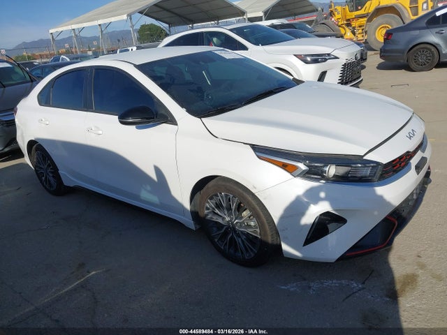 Salvage Kia Forte Image