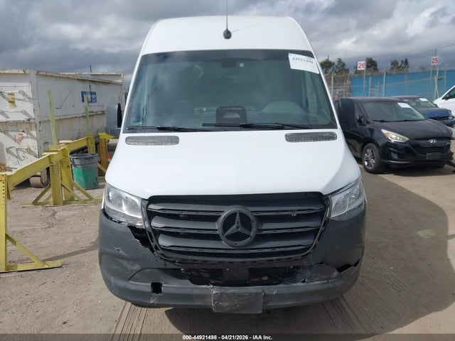 Mercedes-Benz Sprinter 2500 Standard Roof 4-cyl Diesel Ho