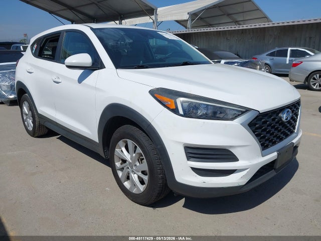 Salvage Hyundai TUCSON Image