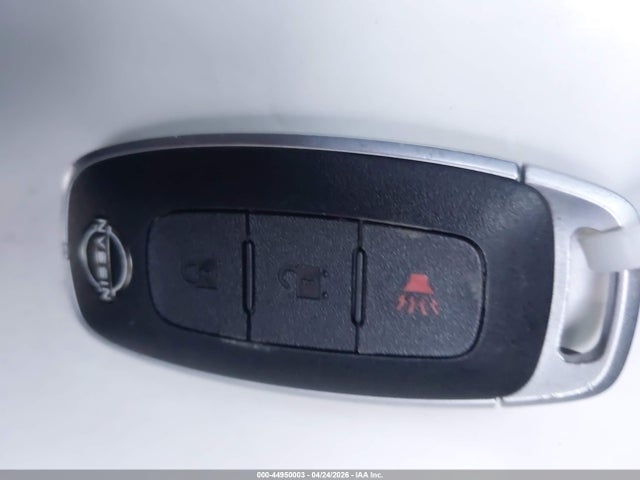 Nissan Pathfinder S Fwd