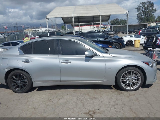 INFINITI Q50 3.0t Luxe