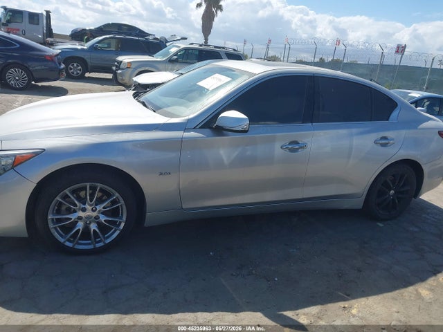INFINITI Q50 3.0t Luxe