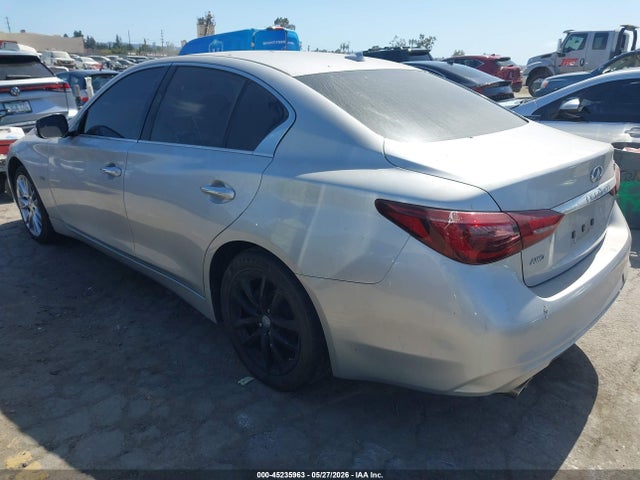 INFINITI Q50 3.0t Luxe
