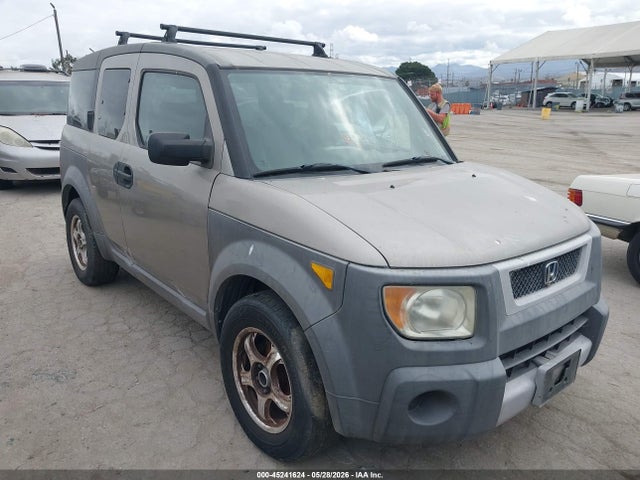 Salvage Honda Element Image