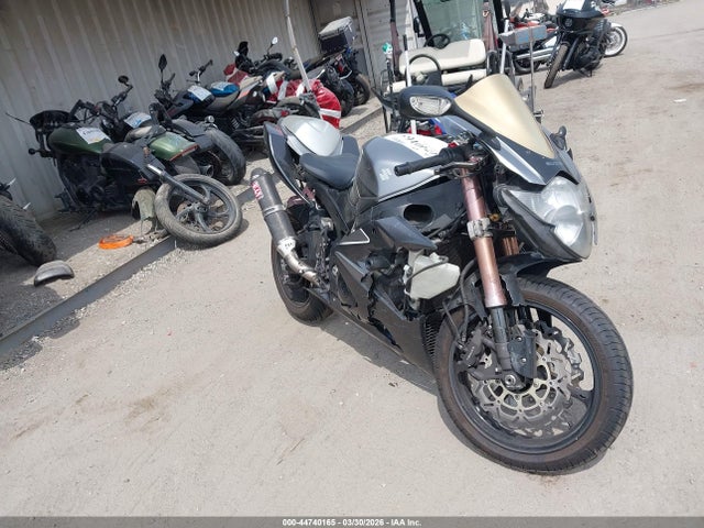 Salvage Suzuki Gsx-r1000 Image
