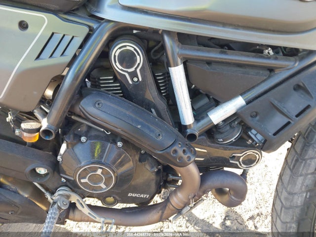 Ducati Scrambler Desert Sled