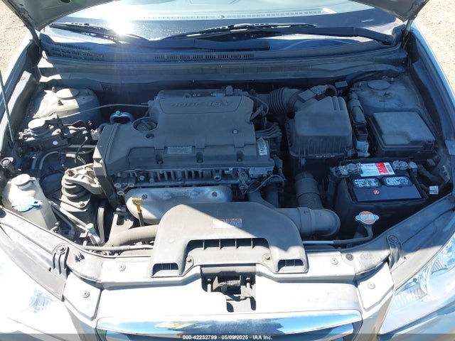 Hyundai ELANTRA Blue