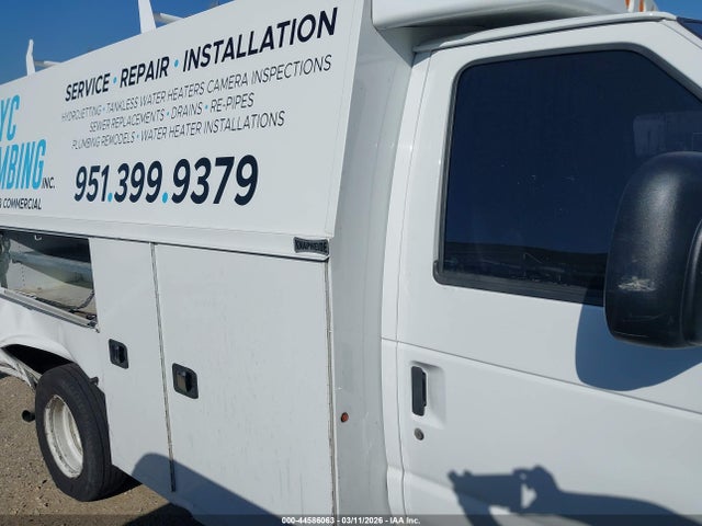 Ford E-350