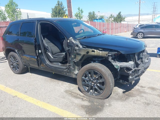 Salvage Jeep Grand Cherokee Image