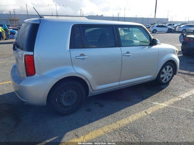 Scion xB