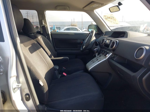 Scion xB