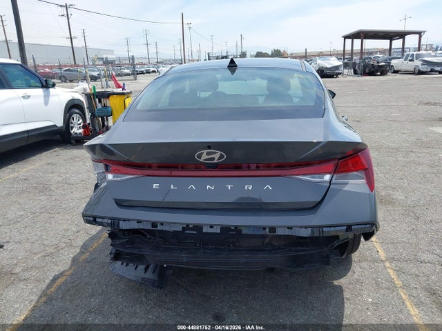 Hyundai ELANTRA Se