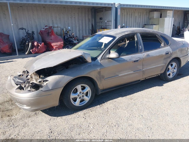 Ford Taurus Se