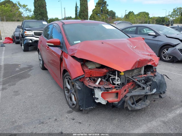 Salvage Ford Focus St Image