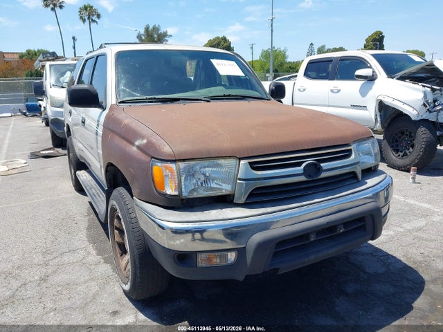 Salvage Toyota 4Runner Image