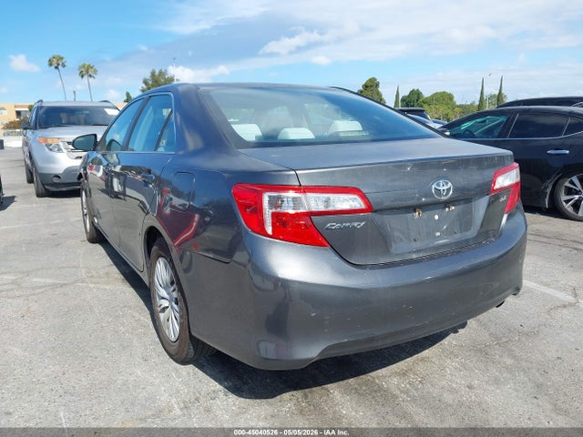 Toyota Camry Le