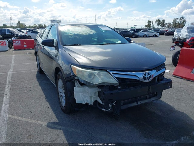 Salvage Toyota Camry Image