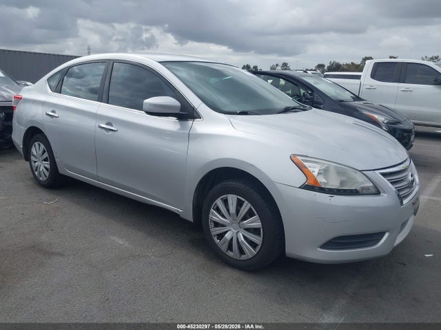 Salvage Nissan Sentra Image