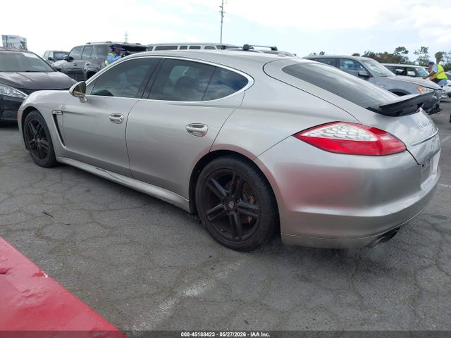 Porsche Panamera S