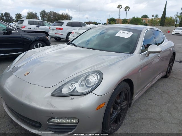 Porsche Panamera S