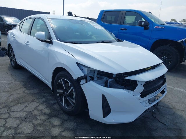 Salvage Nissan Sentra Image
