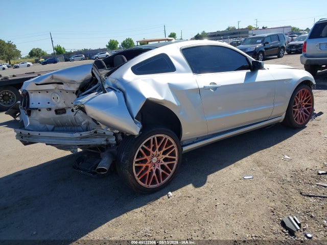 Ford Mustang V6