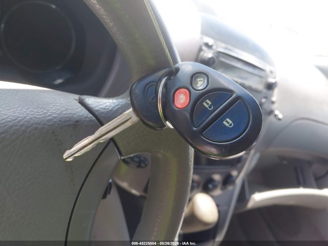 Toyota Sienna Le