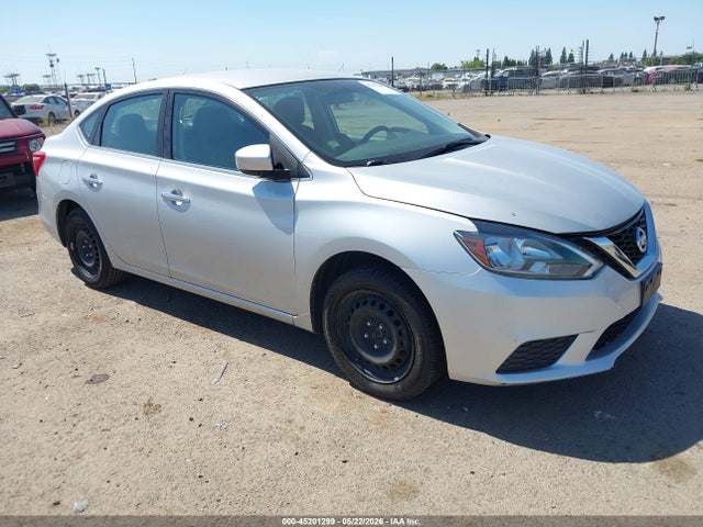 Salvage Nissan Sentra Image
