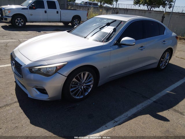 INFINITI Q50 3.0t Luxe
