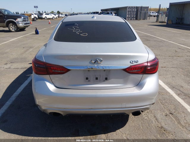 INFINITI Q50 3.0t Luxe