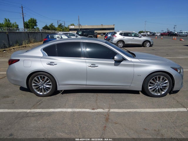 INFINITI Q50 3.0t Luxe