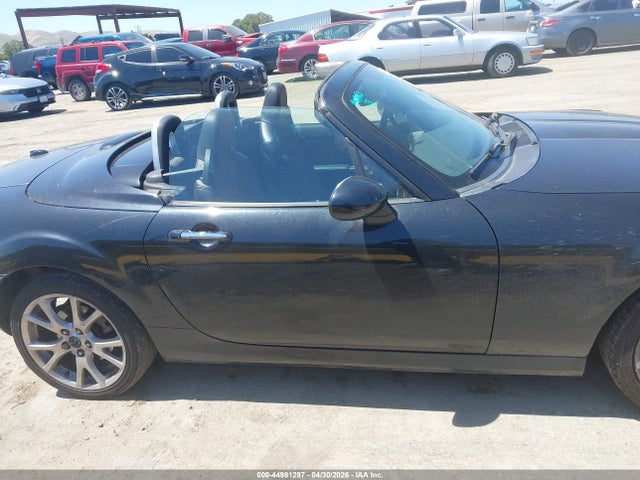 Mazda MX-5 Miata Grand Touring